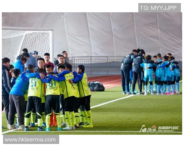 新疆足球队解围球星是谁 盘点队内防守核心的表现与贡献 新疆足球队解围球星是谁 盘点队内防守核心的表现与贡献