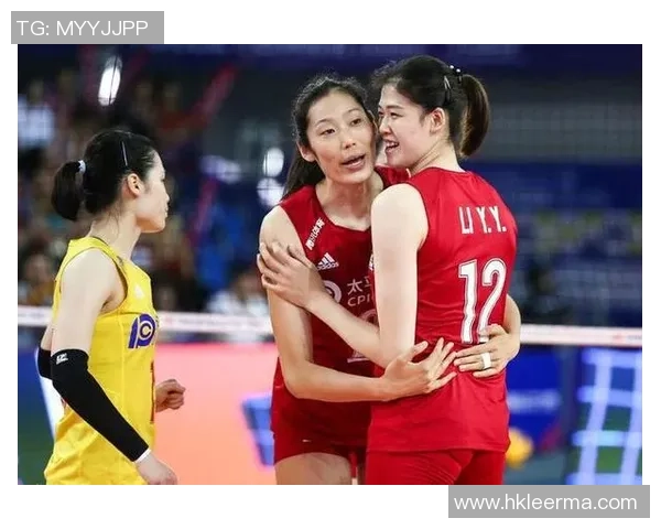 足球球星化身女装大佬惊艳亮相引发球迷热议与全网关注